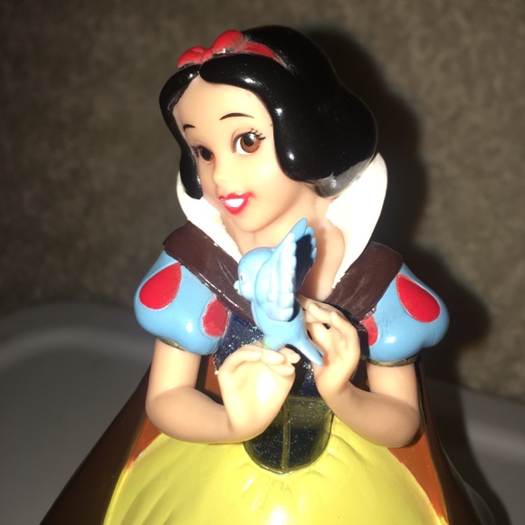 VINTAGE VINYL AUTH DISNEY SNOW WHITE BANK MINT - Picture 11 of 16
